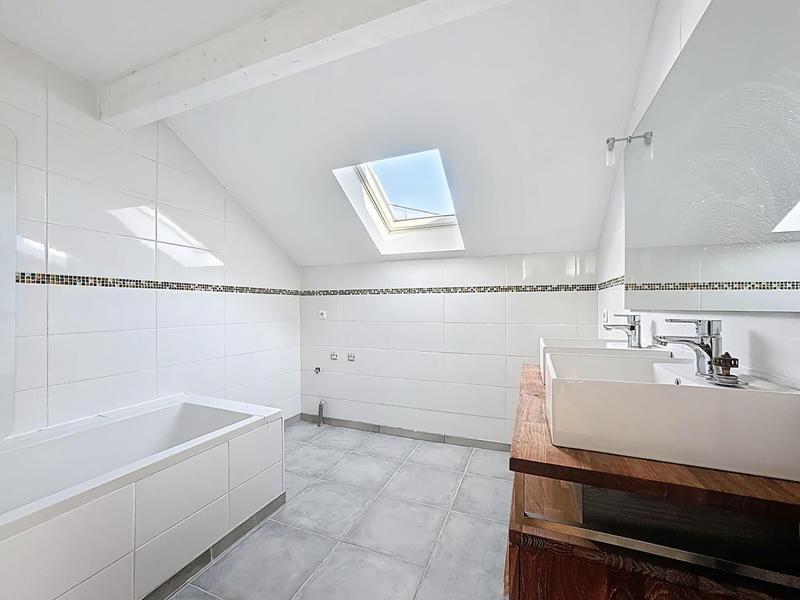 Maison - 91 m² - 4 pièces