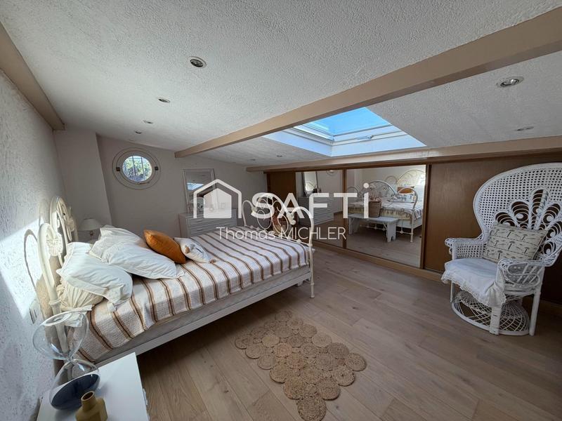 Villa - 378 m² - 10 pièces