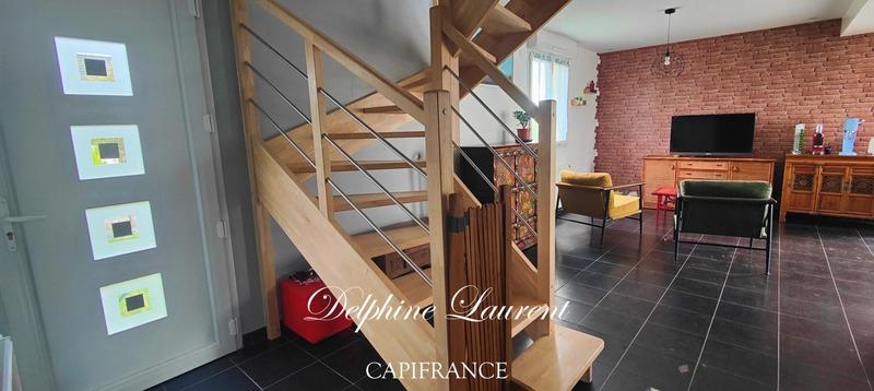 Maison - 90 m² - 5 pièces