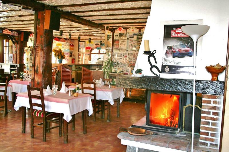 Appartement - 1 800 m² - 25 pièces