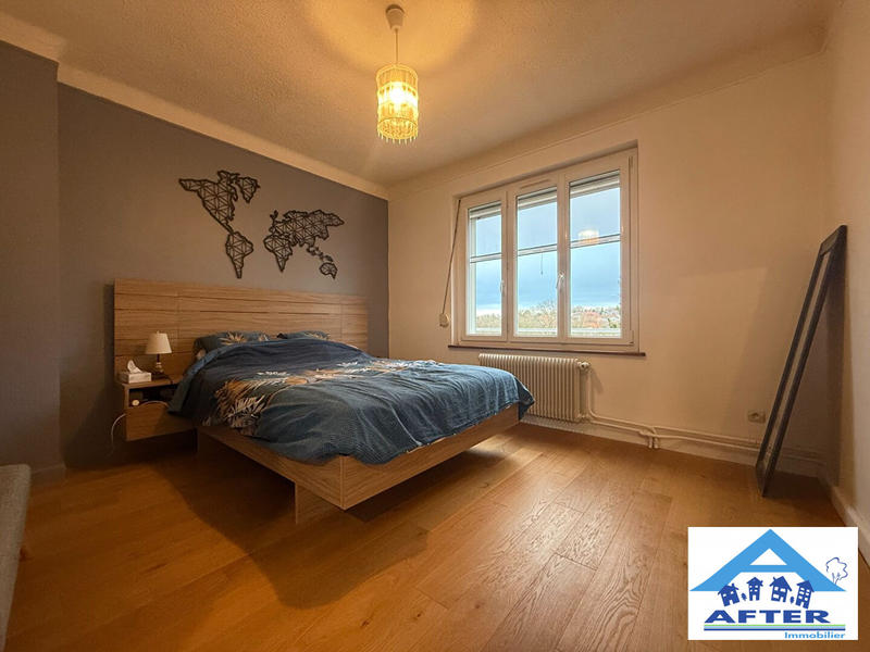 Maison - 187 m² - 9 pièces