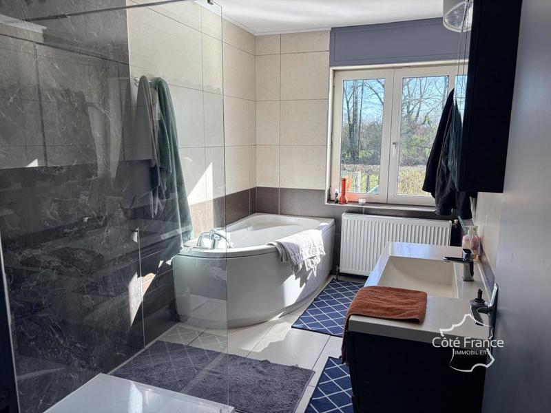 Maison - 143 m² - 6 pièces