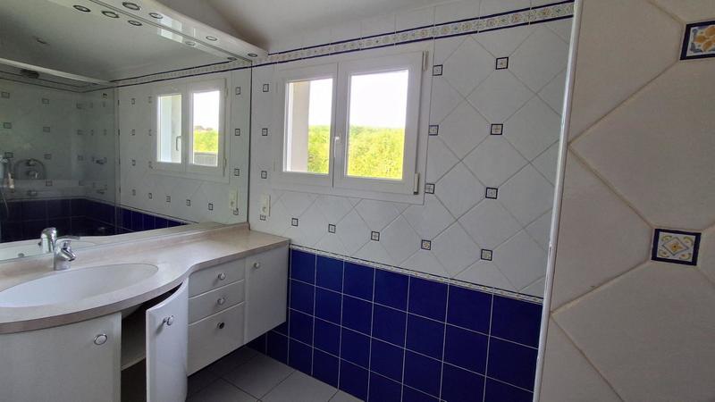 Maison - 160 m² - 4 pièces