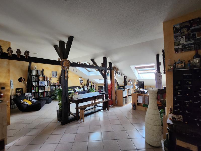 Appartement - 80 m² - 4 pièces