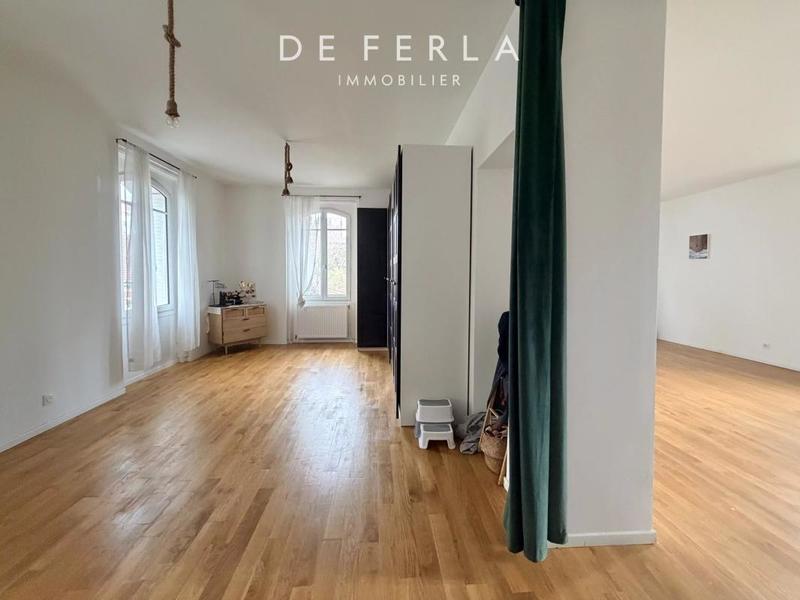 Maison - 362 m² - 15 pièces