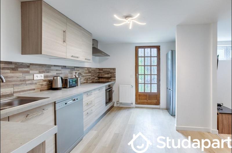 Chambre - 10 m² - 1 pièce