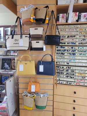 Entre Mots et Merveilles