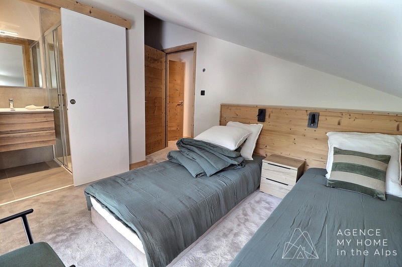 Maison - 180 m² - 5 pièces