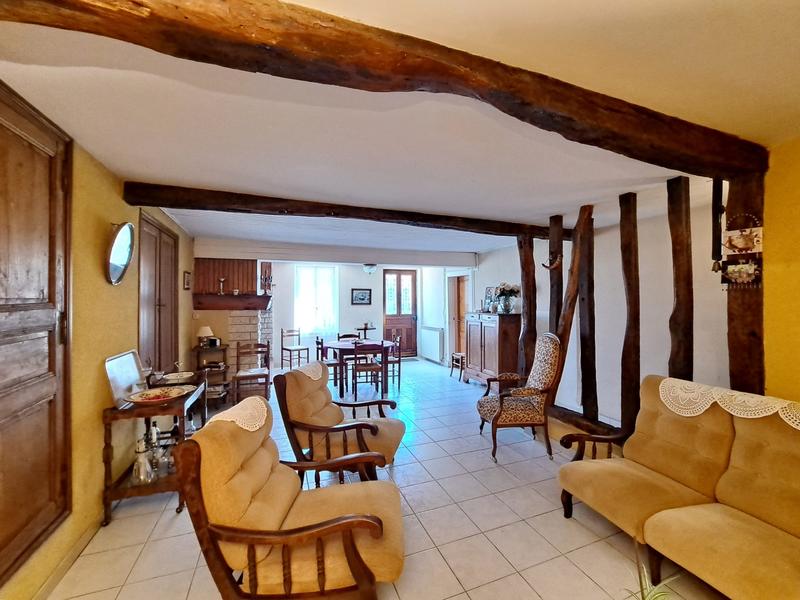 Maison - 92 m² - 5 pièces