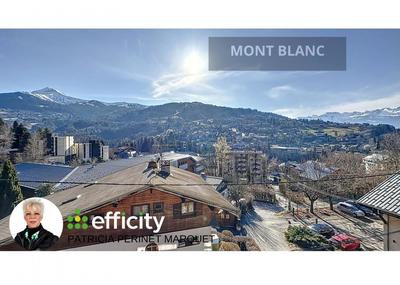 Maison - 313 m² - 9 pièces