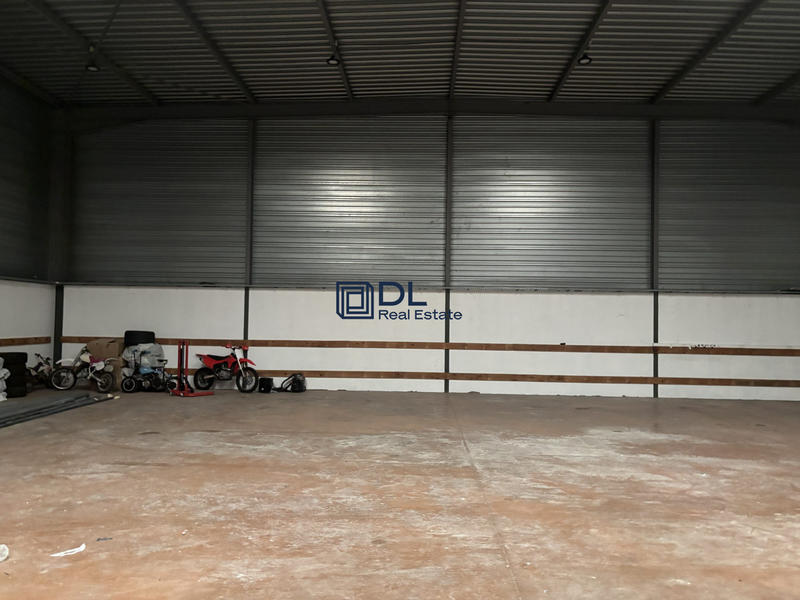 Entrepôt - 600 m²