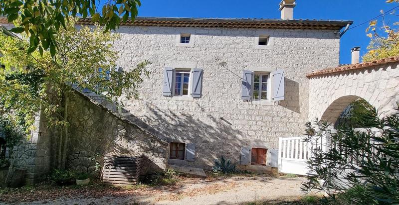 Maison - 160 m² - 6 pièces