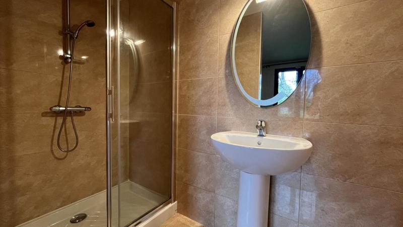 Maison - 200 m² - 7 pièces