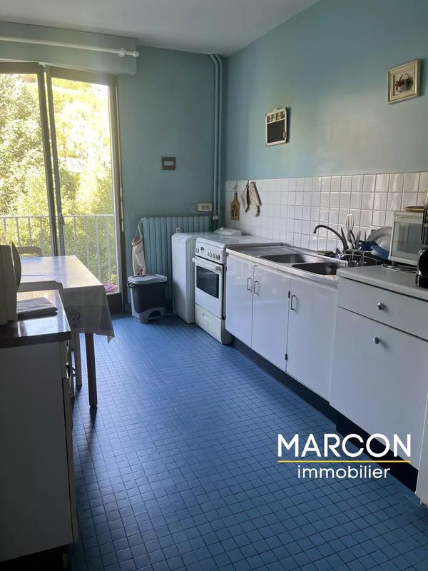 Appartement - 85 m² - 3 pièces