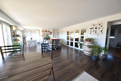 Appartement - 93 m² - 5 pièces