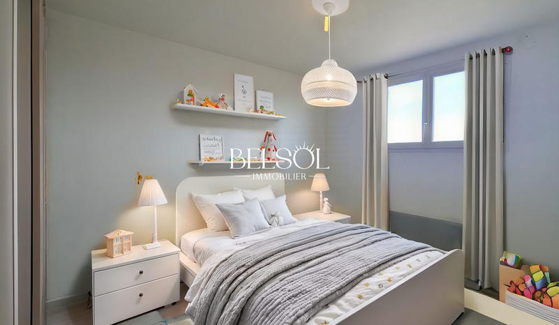 Maison traditionnelle - 144 m² - 5 pièces