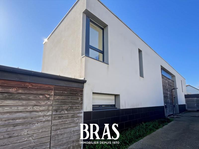 Maison - 89 m² - 4 pièces