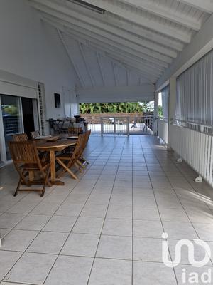 Maison - 175 m² - 9 pièces