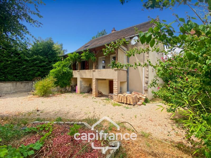 Maison - 95 m² - 5 pièces