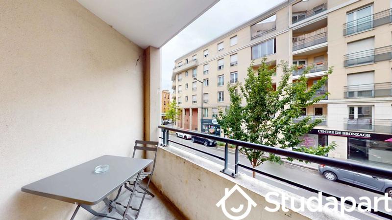 Chambre - 9 m² - 1 pièce