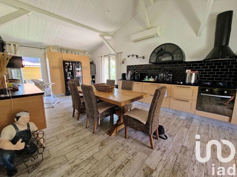 Maison - 122 m² - 5 pièces