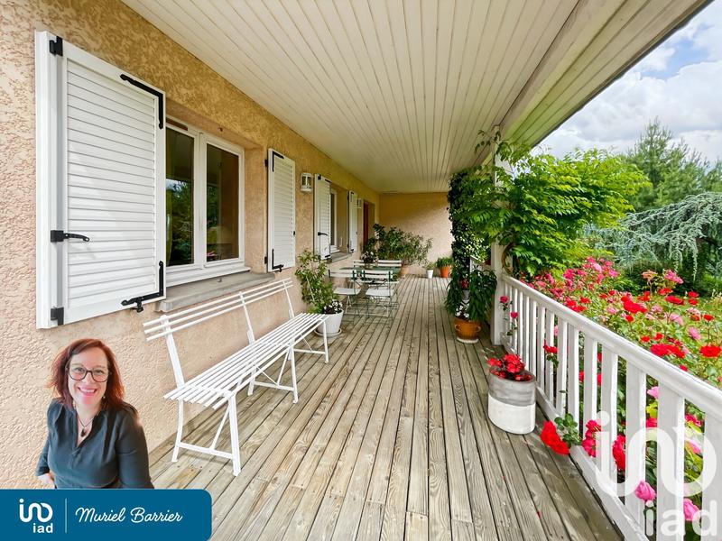 Maison - 208 m² - 8 pièces