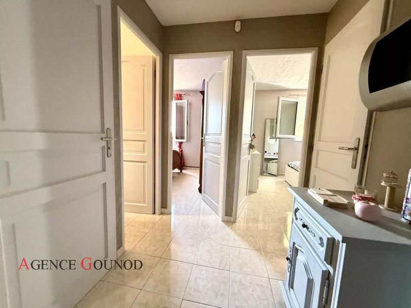 Maison - 91 m² - 5 pièces