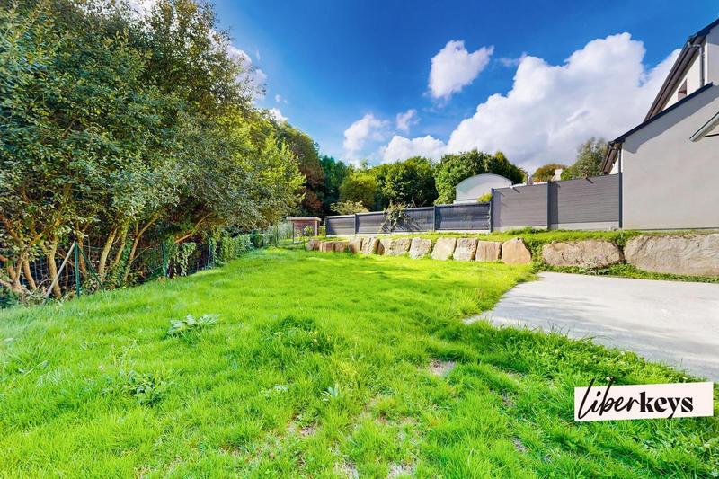 Maison - 102 m² - 5 pièces