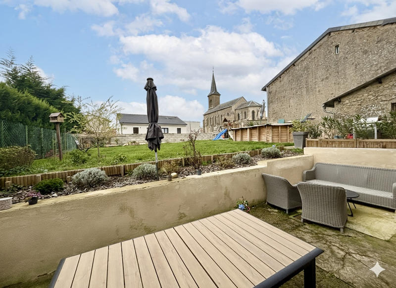 Maison - 180 m² - 6 pièces