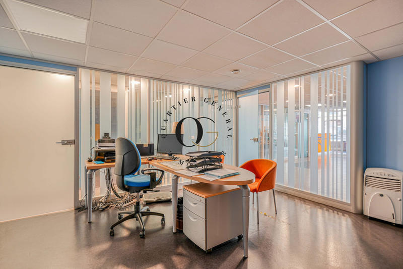 Local commercial - 147 m²