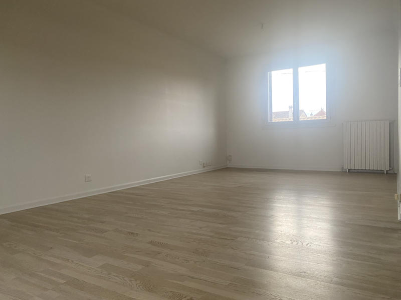 Maison - 104 m² - 5 pièces