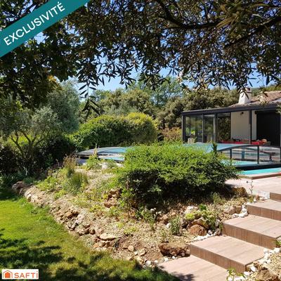 Maison - 166 m² - 7 pièces