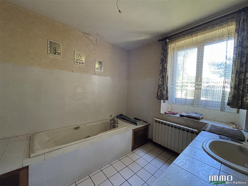 Maison - 122 m² - 7 pièces