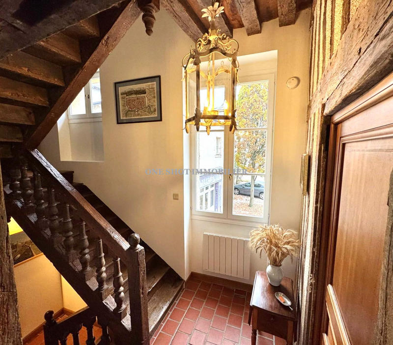 Maison - 170 m² - 8 pièces