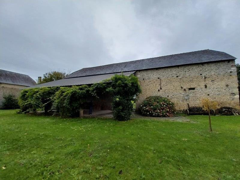 Maison - 315 m² - 10 pièces