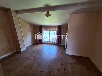 Maison - 95 m² - 6 pièces