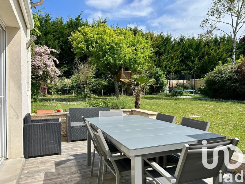 Maison - 189 m² - 9 pièces