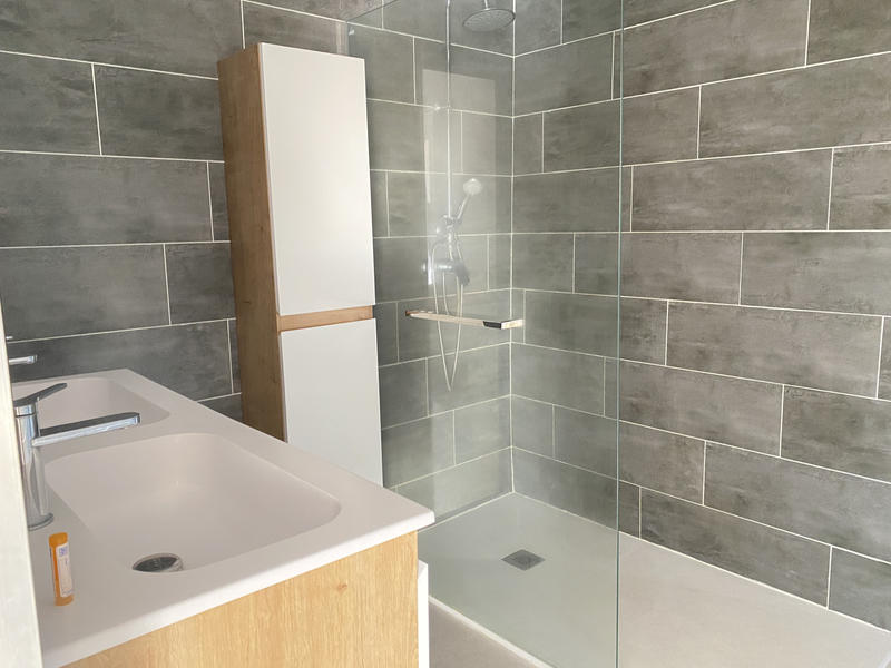 Appartement - 102 m² - 5 pièces