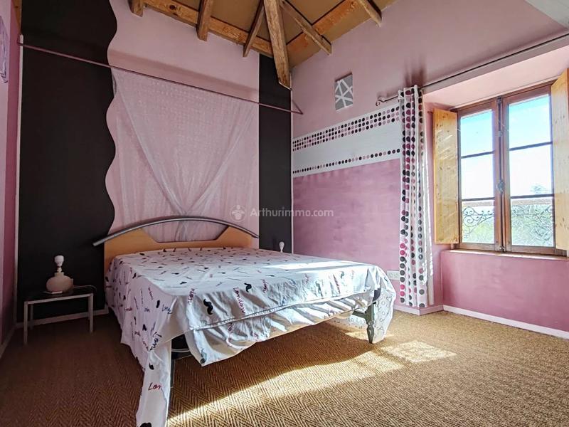 Maison - 407 m² - 7 pièces