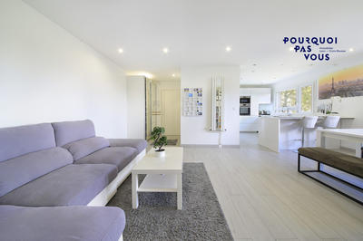 Appartement - 80 m² - 3 pièces