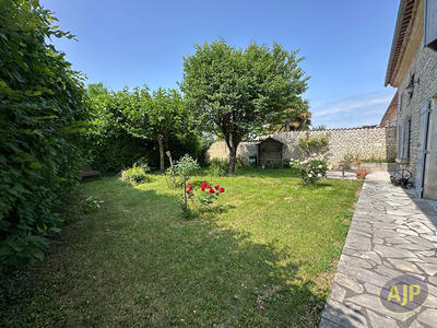 Maison - 185 m² - 6 pièces