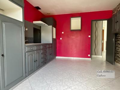 Maison - 96 m² - 4 pièces