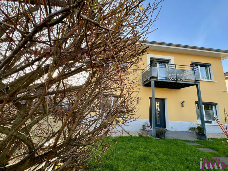 Maison - 190 m² - 7 pièces