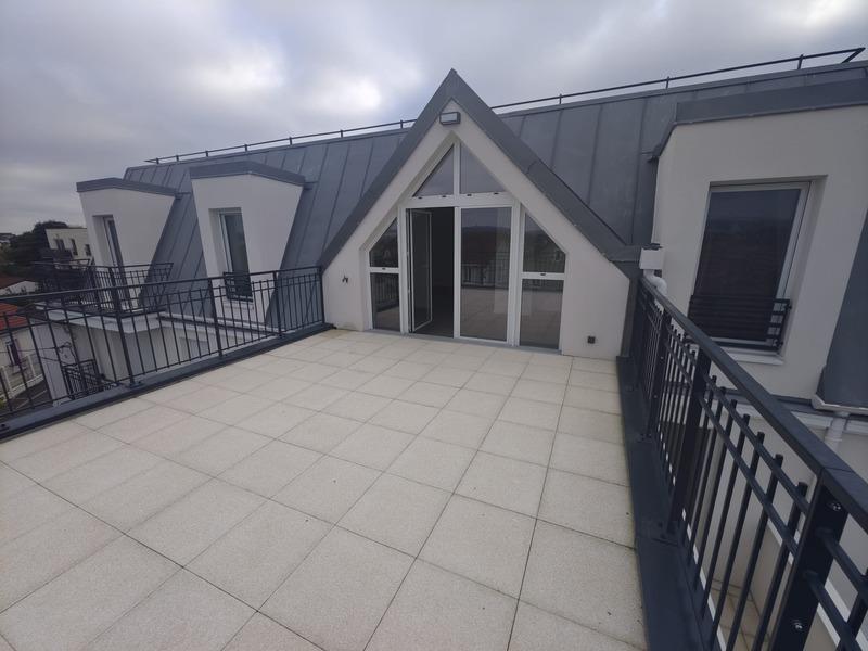 Appartement - 92 m² - 4 pièces