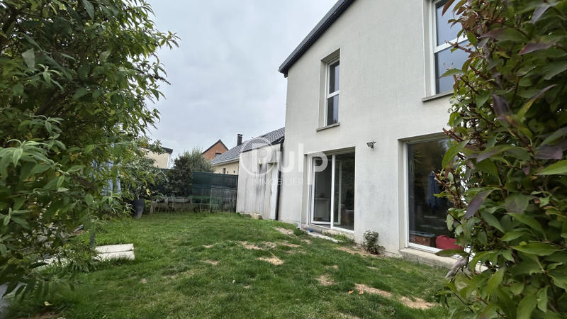Maison - 97 m² - 5 pièces