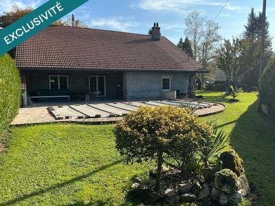 Maison - 230 m² - 6 pièces