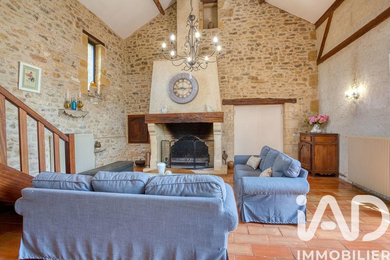 Maison - 345 m² - 10 pièces