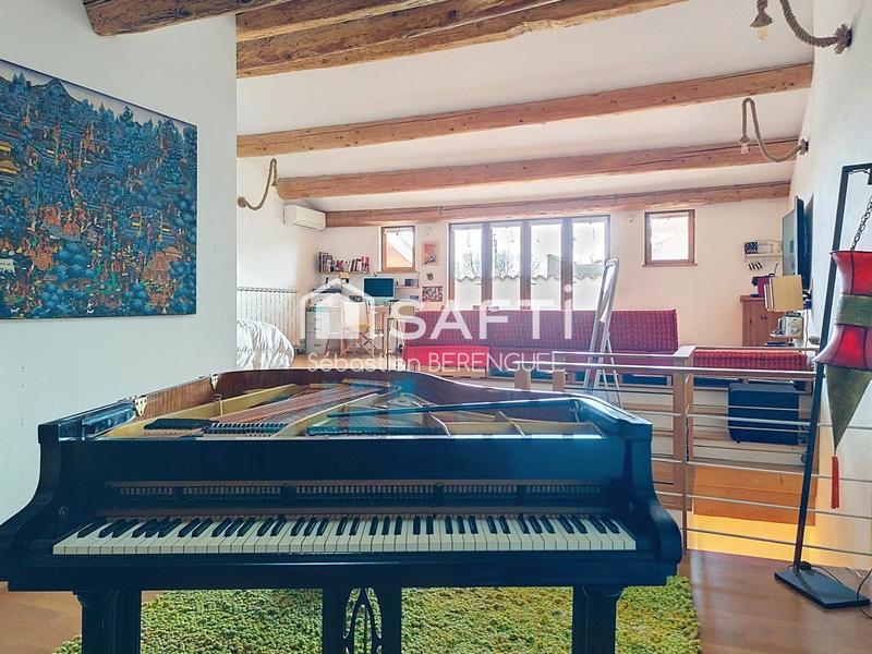 Maison - 316 m² - 11 pièces