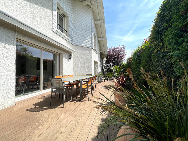 Maison - 146 m² - 5 pièces