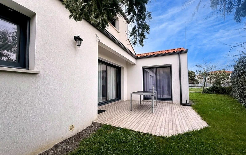 Maison - 145 m² - 6 pièces